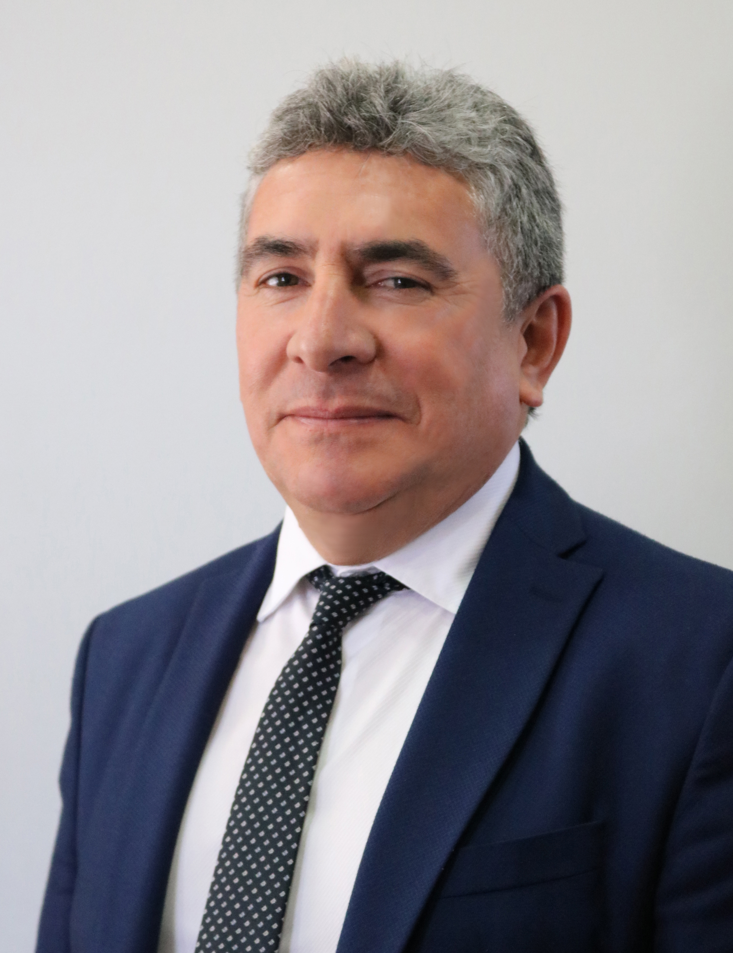 SECRETARIO Ricardo Fuentes Palma, Alcalde de Hualqui